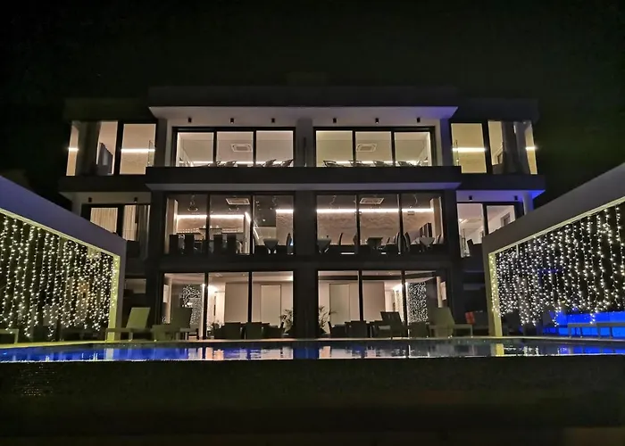 Sky Beach Aparthotel
